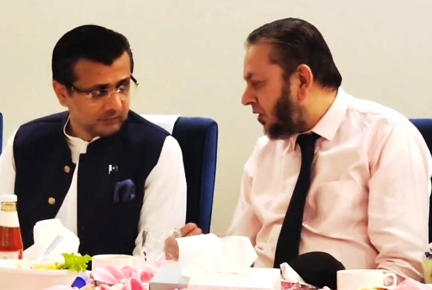 وائس چانسلر ڈاکٹر محمد کامران کی مشیر برائے آرٹیفیشل انٹیلی جنس علی ڈار سے ملاقات، جامعہ میں اے آئی و آئی ٹی تعلیم کے فروغ پر تبادلہ خیال