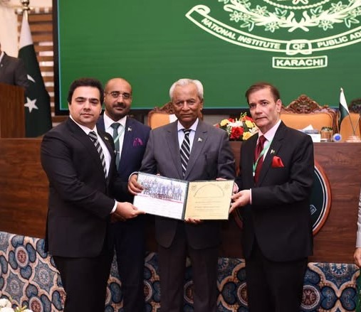 39ویں سینئرمینجمنٹ کورس کی گریجویشن تقریب،گورنرسندھ سیدنہال ہاشمی کی افسران کومبارکباد
