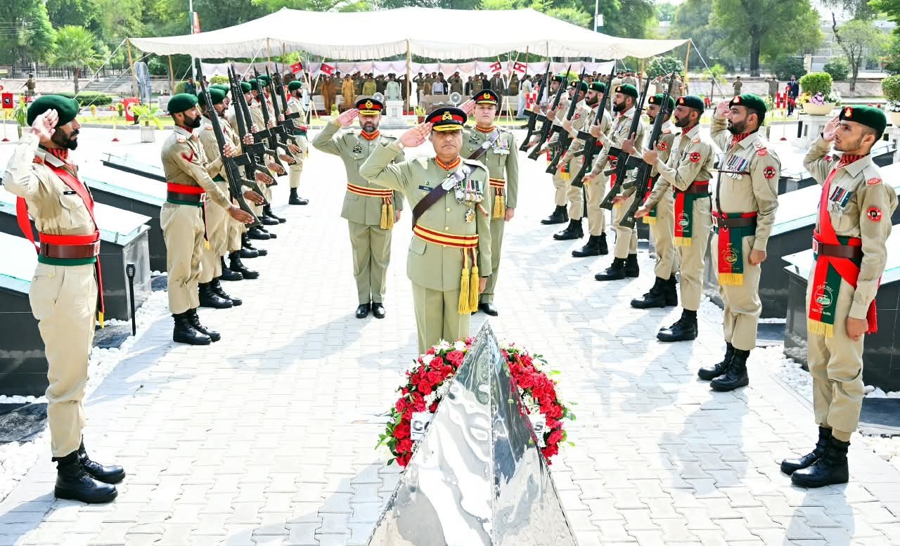بہاول پورگریژن میں یومِ دفاع کی پروقار تقریب،یادگار شہداپر پھولوں کی چادر چڑھائی