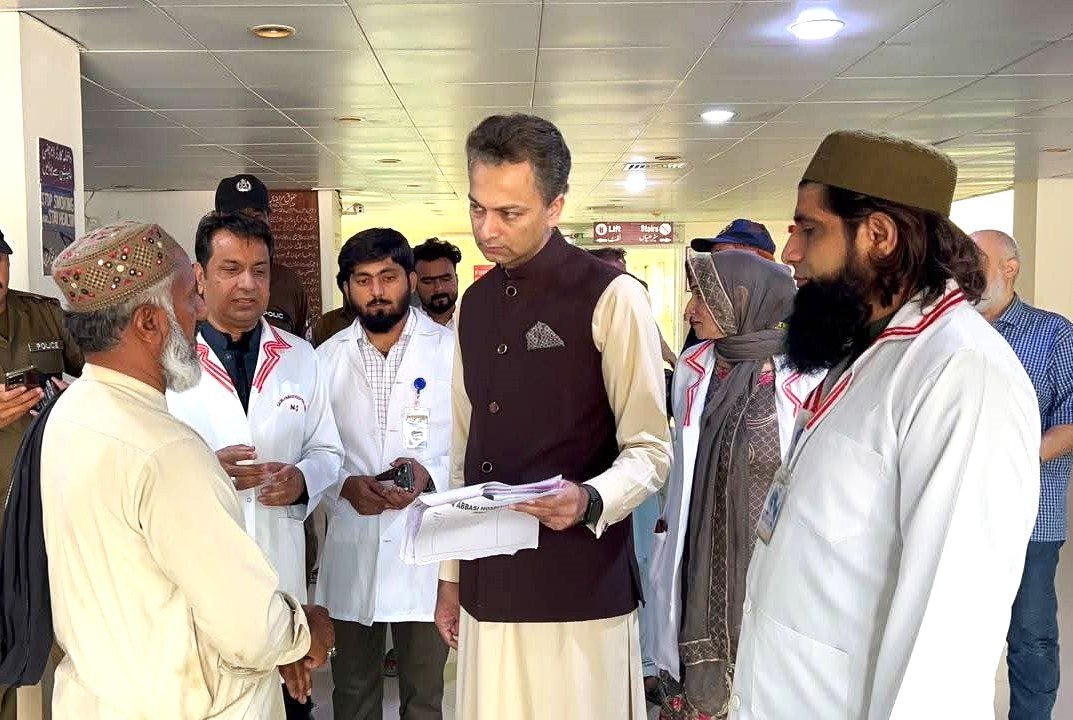 ڈپٹی کمشنر سید حسن رضا کا نواب سر صادق خان عباسی ہسپتال کا دورہ،طبی سہولیات کا جائزہ